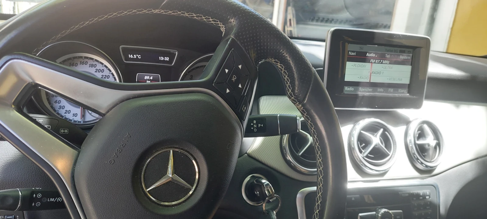 Mercedes-Benz GLA 220, снимка 8 - Автомобили и джипове - 54770415
