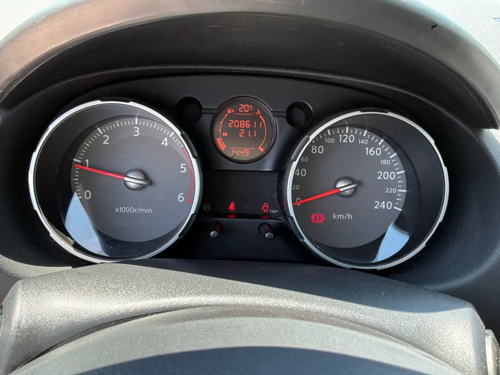 Nissan Qashqai 1.5D 106к.с 6ск. 2009г., снимка 10 - Автомобили и джипове - 54700208