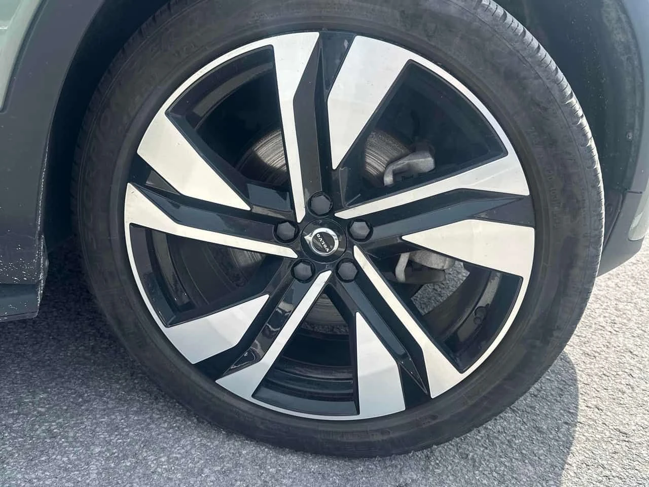 Volvo XC40 Ultimate Bright Theme  CARFAX, снимка 7 - Автомобили и джипове - 54911716