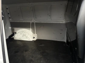 VW Transporter 2.0TDI-102k.c. EURO 6B, снимка 13