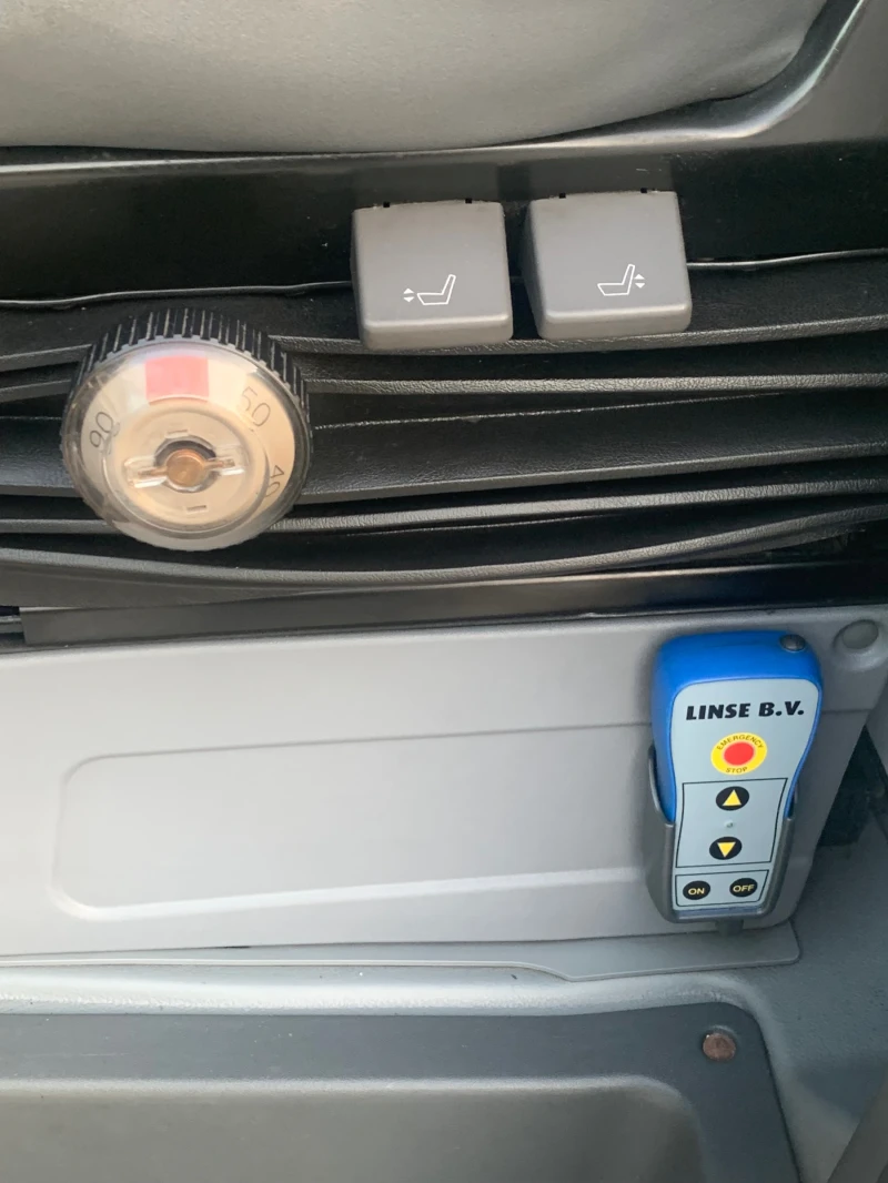 Iveco Daily IVECO DAYLi 40C18 , снимка 11 - Бусове и автобуси - 50566347