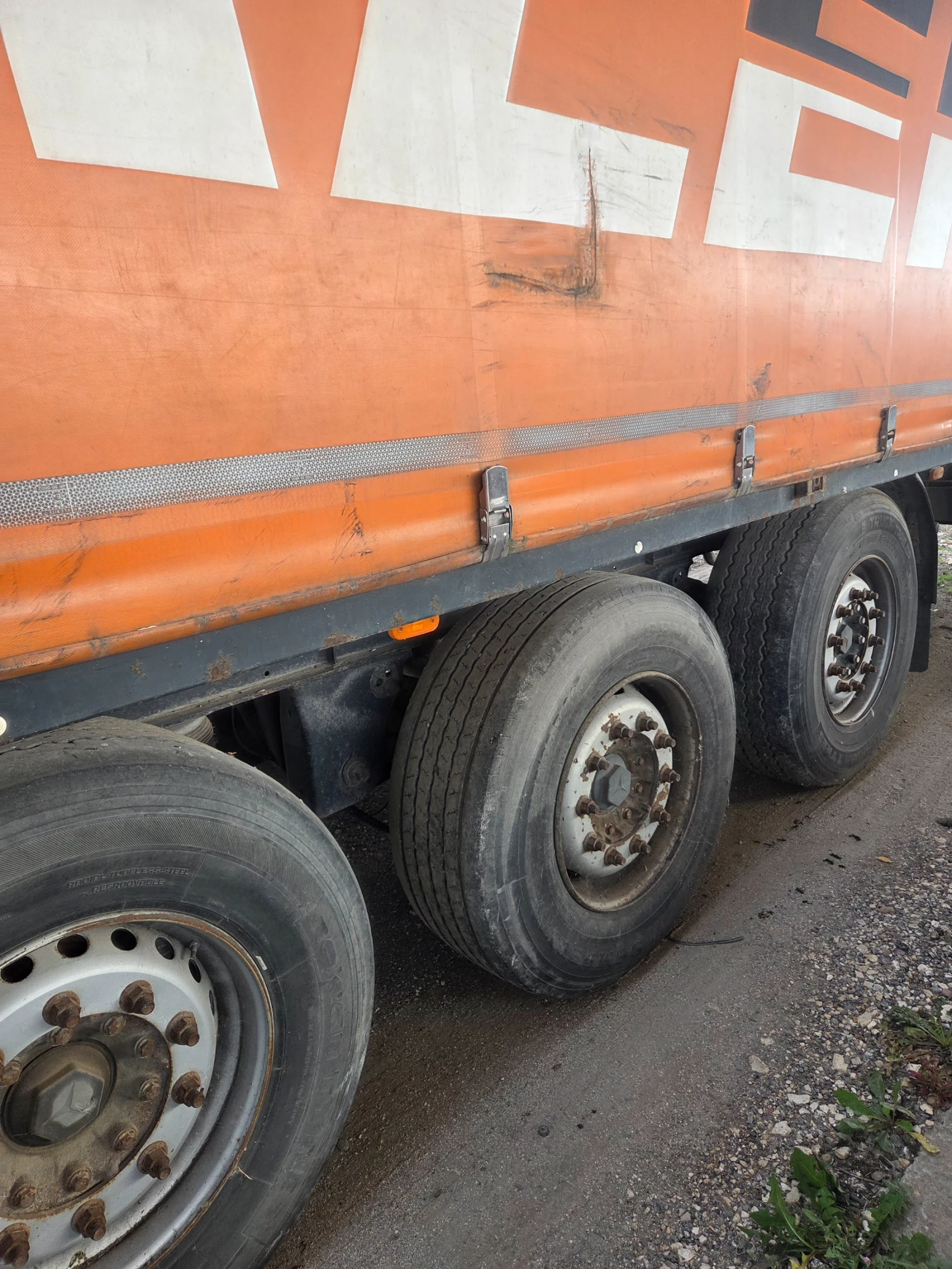 Полуремарке Schwarzmuller СПА 3 Е, снимка 4 - Ремаркета - 56408319