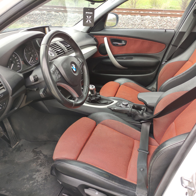 BMW 120 Фейслифт навигация, снимка 14 - Автомобили и джипове - 40617727