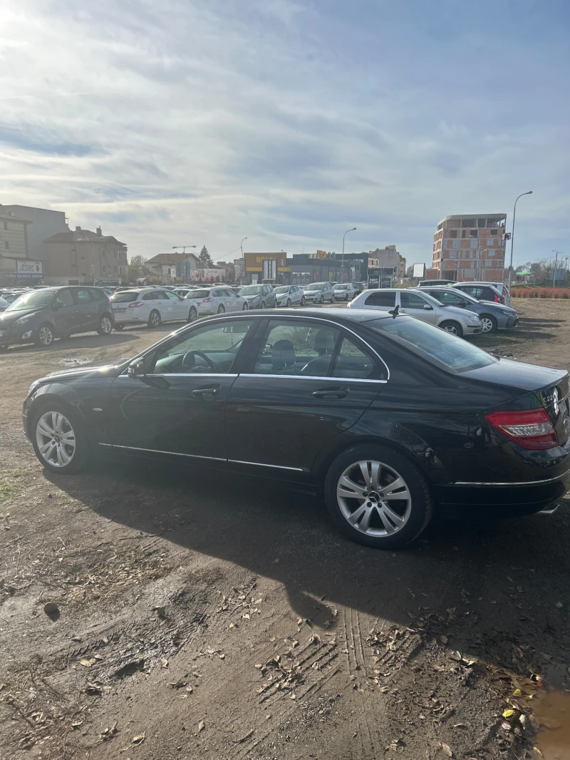 Mercedes-Benz C 220, снимка 4 - Автомобили и джипове - 48063731