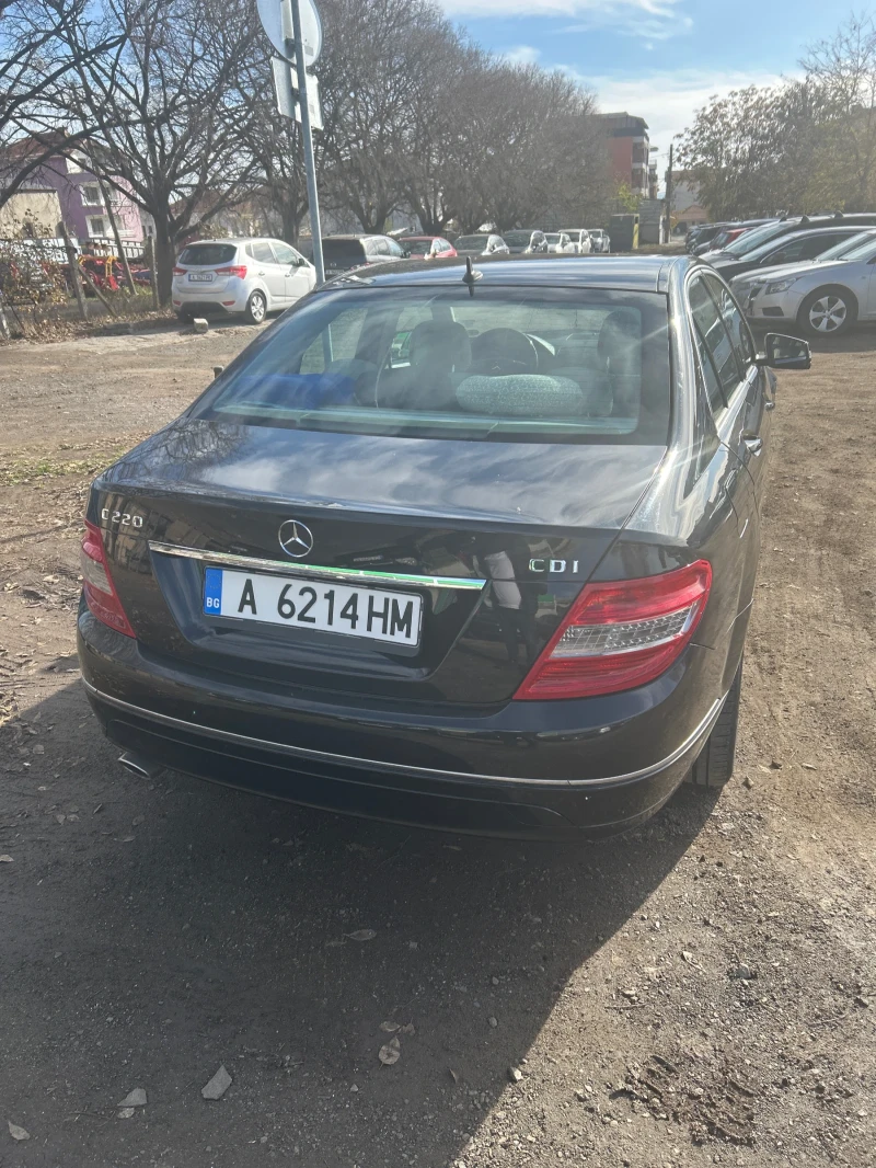 Mercedes-Benz C 220, снимка 3 - Автомобили и джипове - 48063731