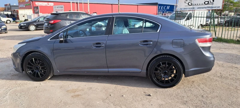 Toyota Avensis 2.0D4D, снимка 10 - Автомобили и джипове - 49679748