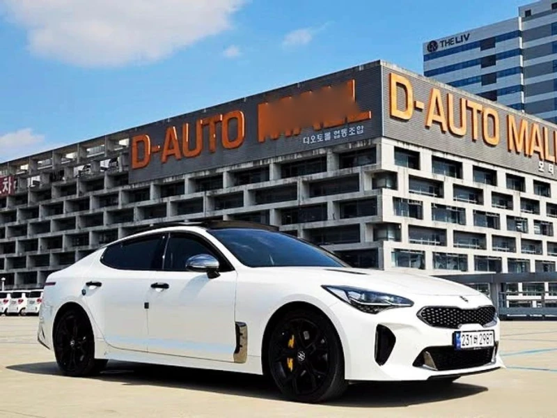 Kia Stinger 2.0 Turbo 2WD * НАЙ-ДОБРА ЦЕНА В БЪЛГАРИЯ* , снимка 2 - Автомобили и джипове - 51965268