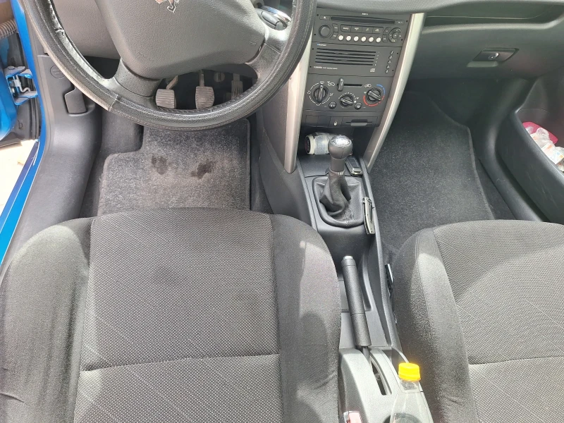 Peugeot 207 1.4i, снимка 12 - Автомобили и джипове - 52059118