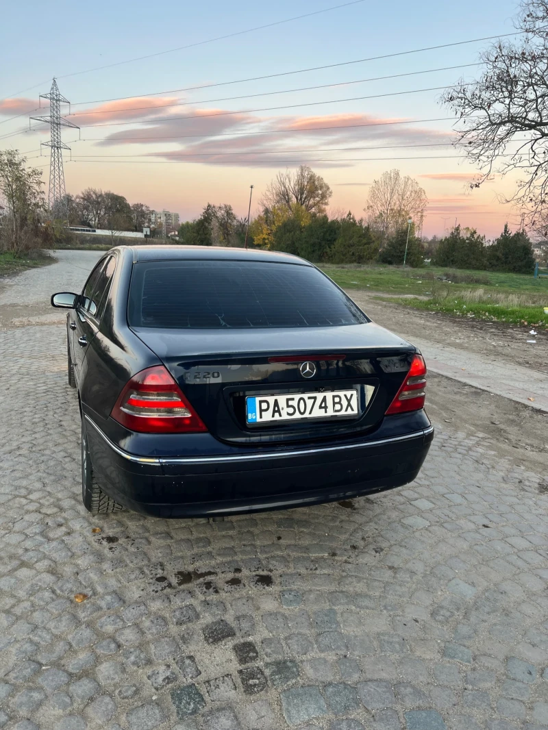 Mercedes-Benz C 220 CDI, снимка 3 - Автомобили и джипове - 52454143
