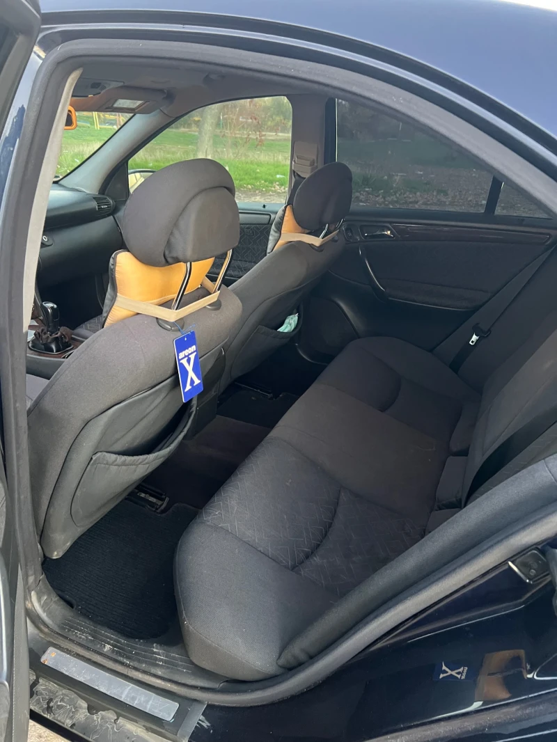 Mercedes-Benz C 220 CDI, снимка 6 - Автомобили и джипове - 52454143