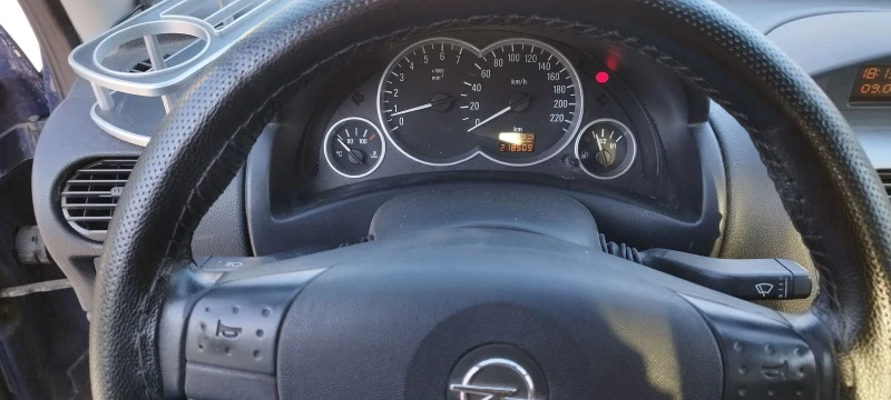 Opel Combo 1.4, снимка 8 - Автомобили и джипове - 52470262