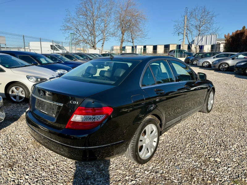 Mercedes-Benz C 220 2.2 CDI, снимка 4 - Автомобили и джипове - 52929054