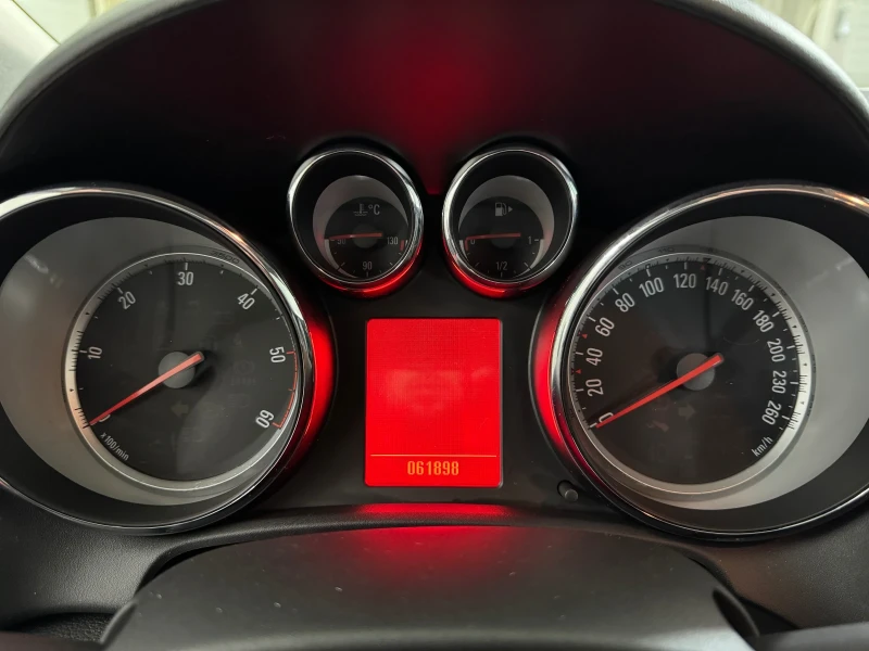 Opel Astra 1.7 CDTI 110 h.p. - COSMO - 61.000 km!!!, снимка 11 - Автомобили и джипове - 53478229