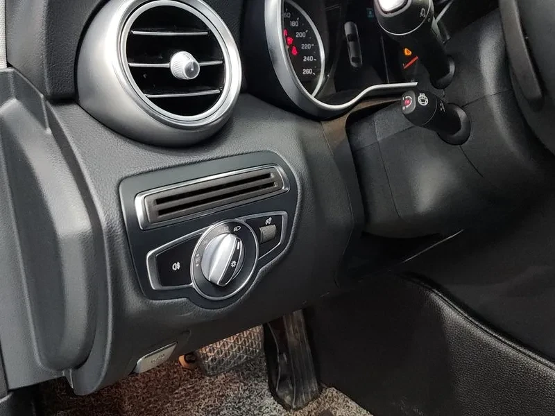 Mercedes-Benz C 220 - САМО 30% АВАНС, снимка 12 - Автомобили и джипове - 55405114