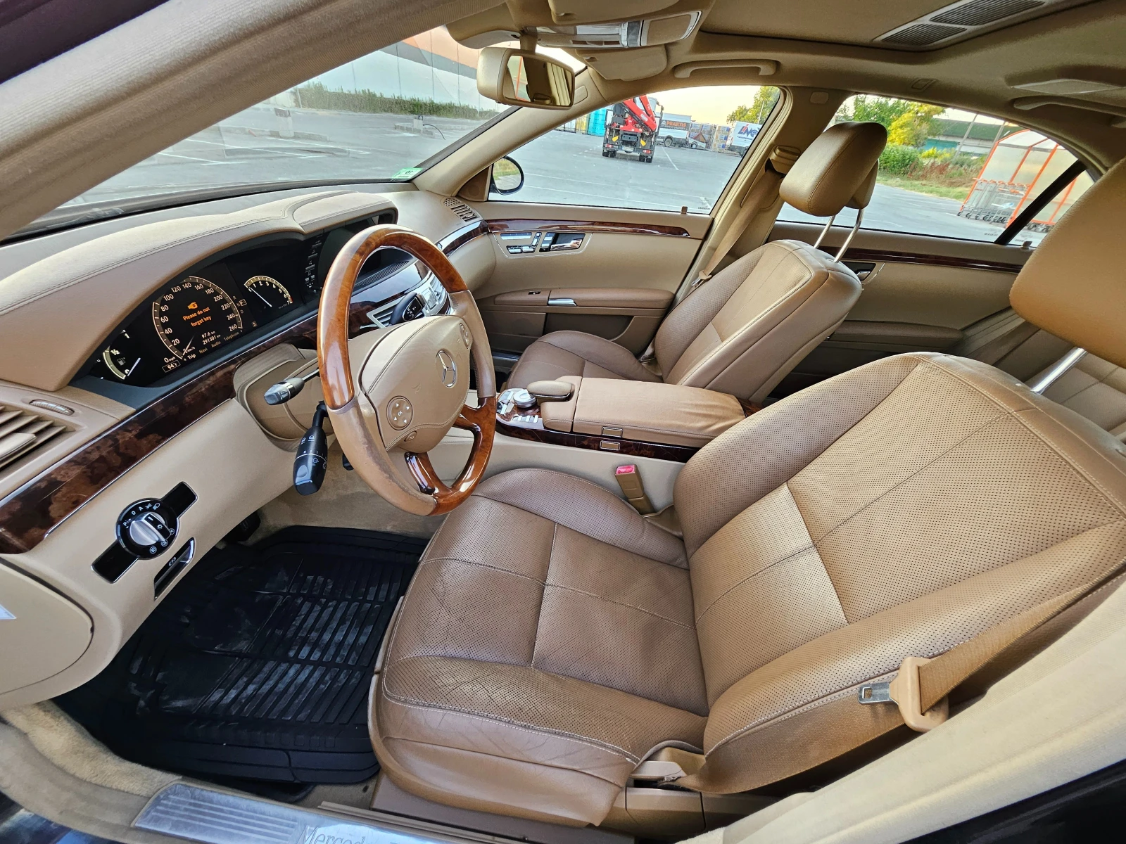 Mercedes-Benz S 550  - изображение 10