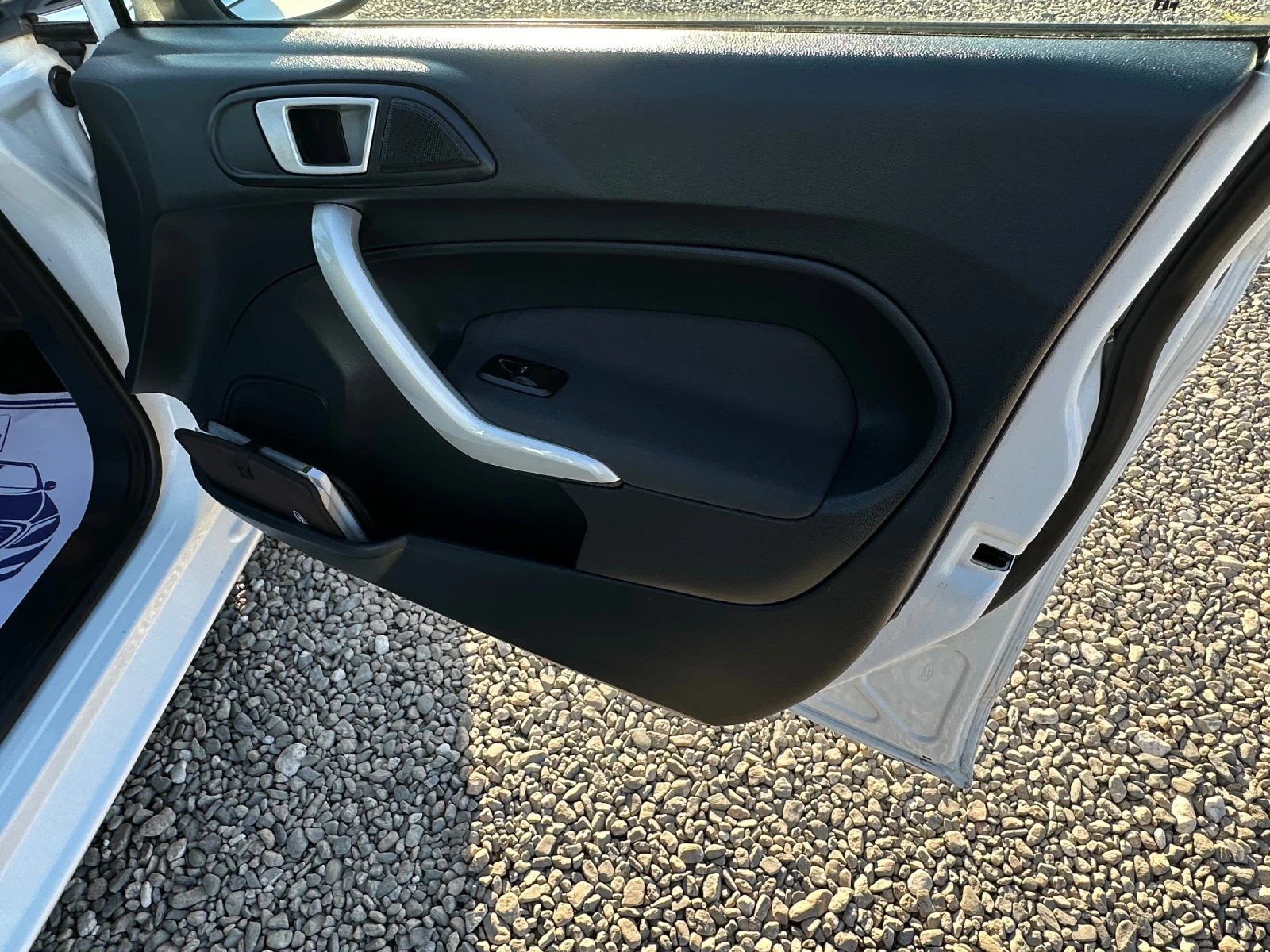 Ford Fiesta 1.4i* TiTANIUM* LPG*  | Mobile.bg — изображение 15