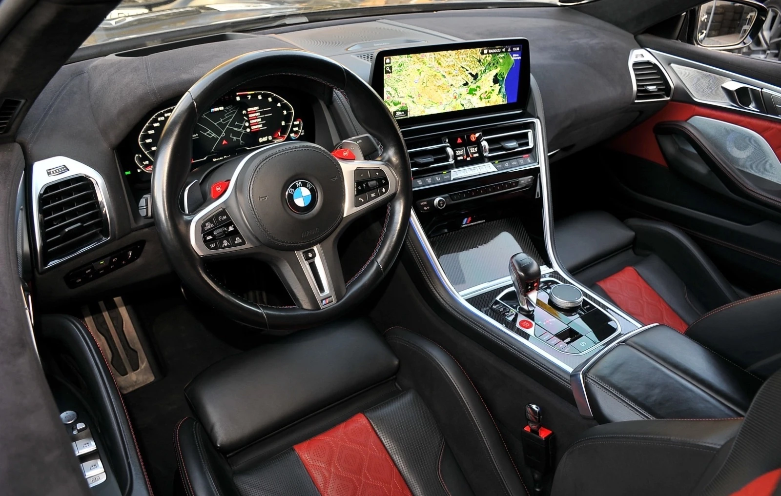 BMW M8 Gran Coupe Competition xDrive - изображение 6