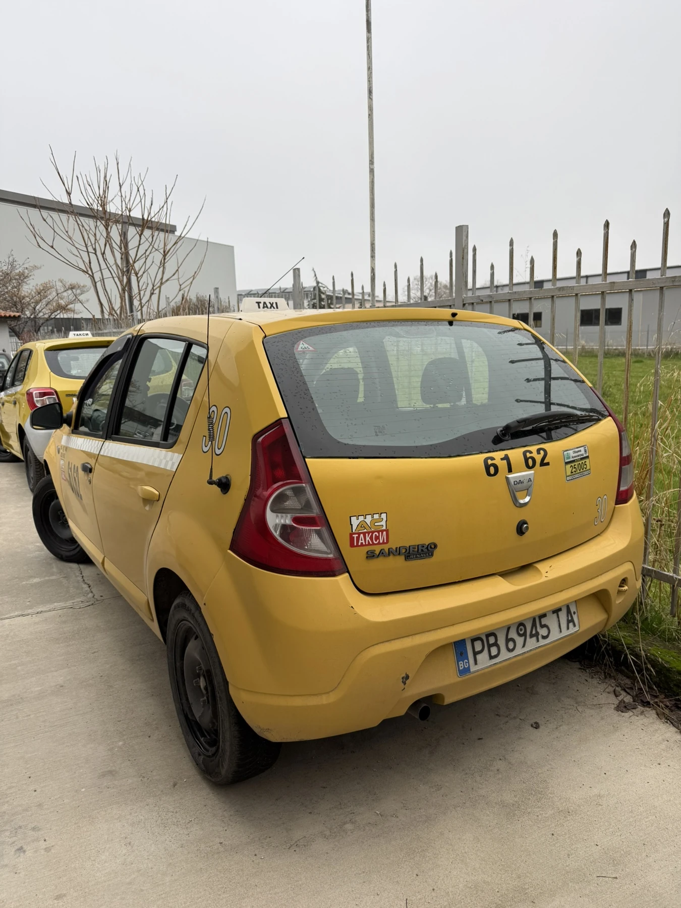 Dacia Logan 1.6 и 1, 4 2бр. - изображение 8