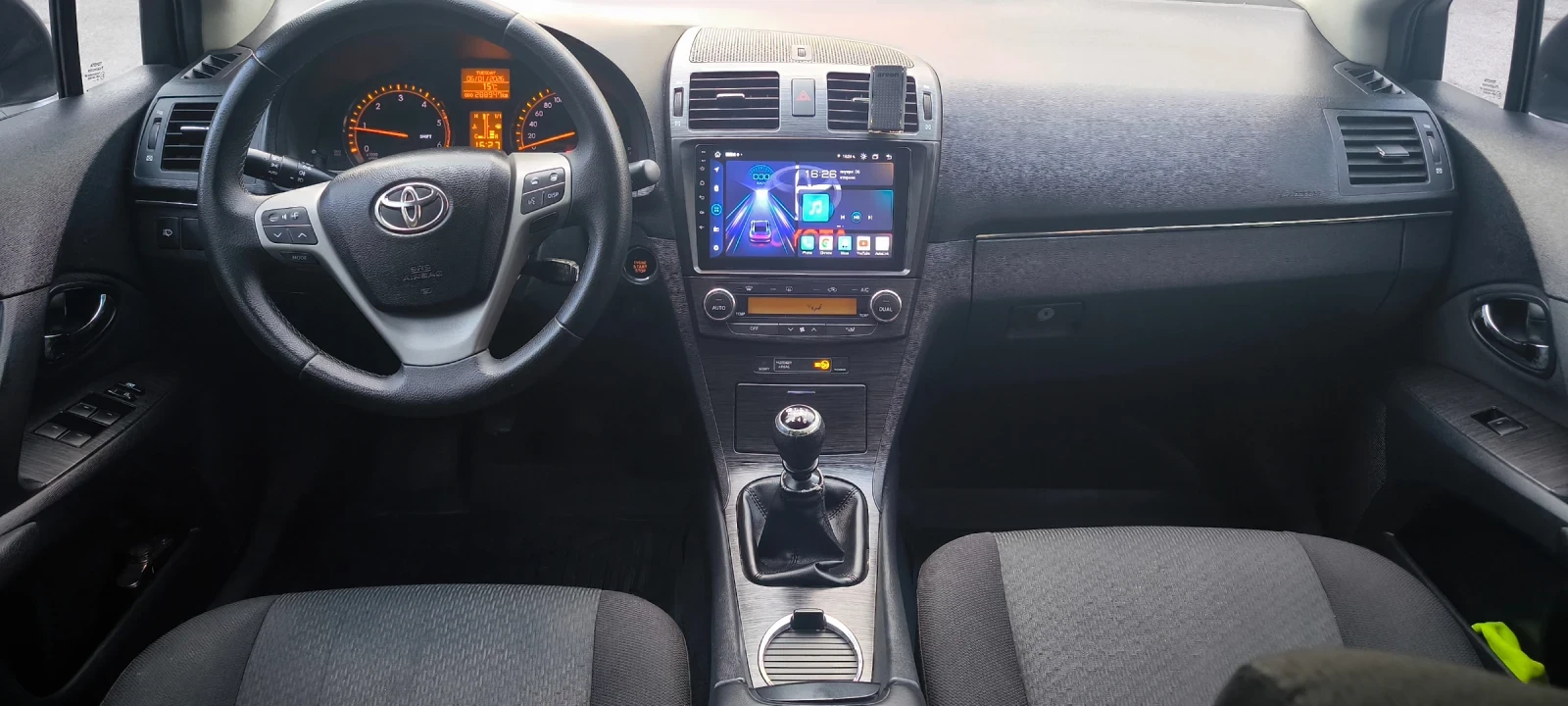 Toyota Avensis, снимка 8 - Автомобили и джипове - 53981311