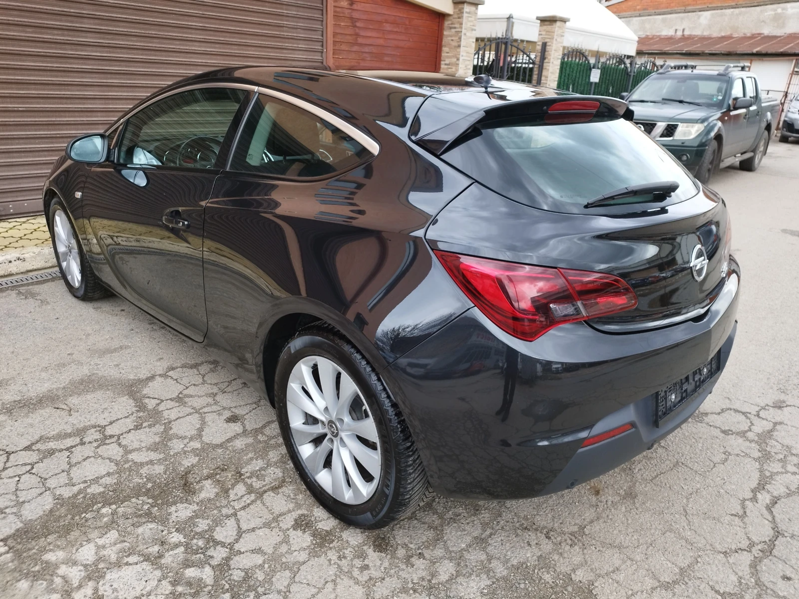 Opel Astra 1.7 GTC, 131к.с., 108000 км., снимка 7 - Автомобили и джипове - 54083667