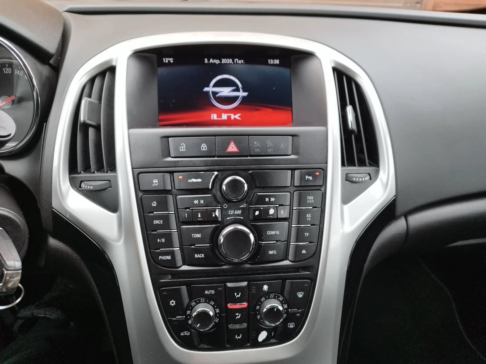 Opel Astra 1.7 GTC, 131к.с., 108000 км., снимка 12 - Автомобили и джипове - 54083667