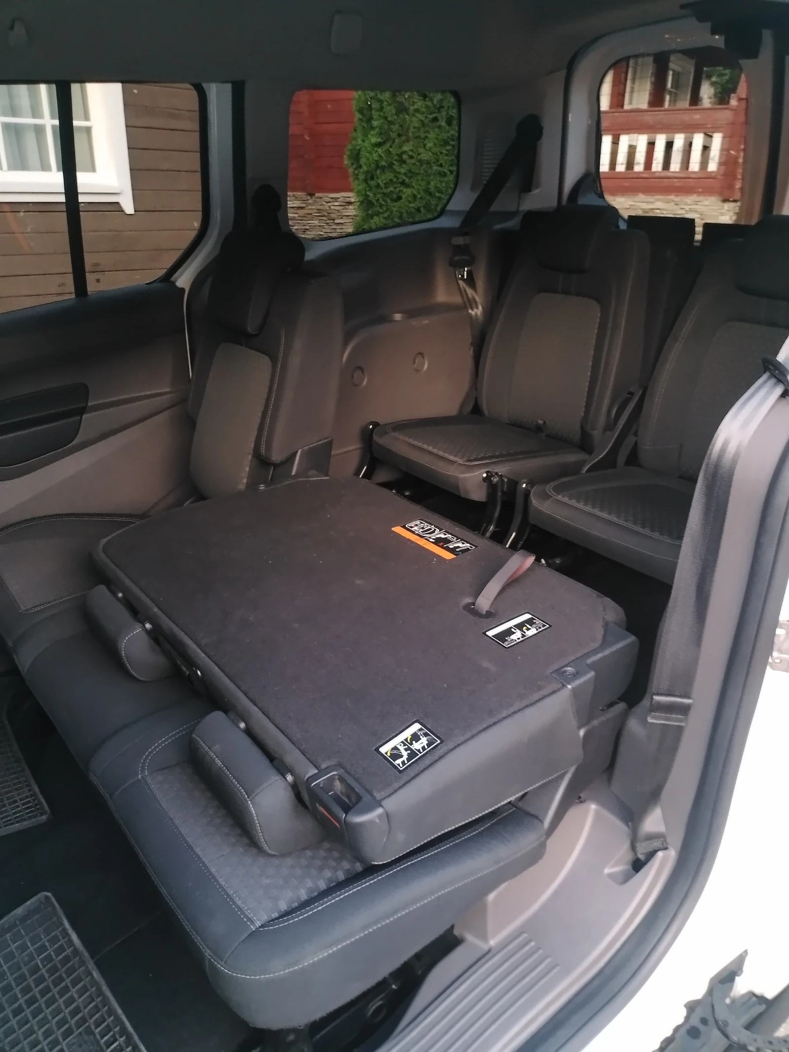 Ford Connect 1.5, снимка 17 - Автомобили и джипове - 55083668