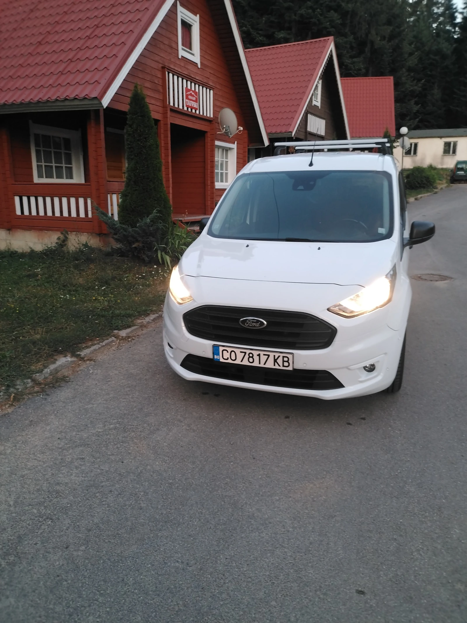 Ford Connect 1.5, снимка 2 - Автомобили и джипове - 55083668