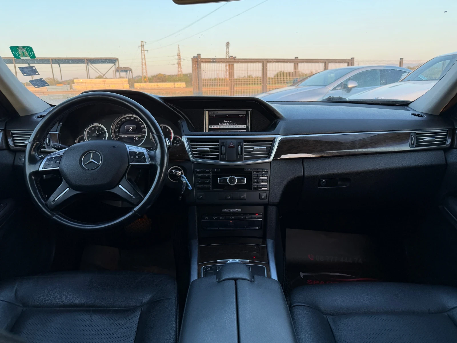 Mercedes-Benz E 220 D* 2015г* PreFace* 225.000KM* Сервизна История* , снимка 12 - Автомобили и джипове - 54432059