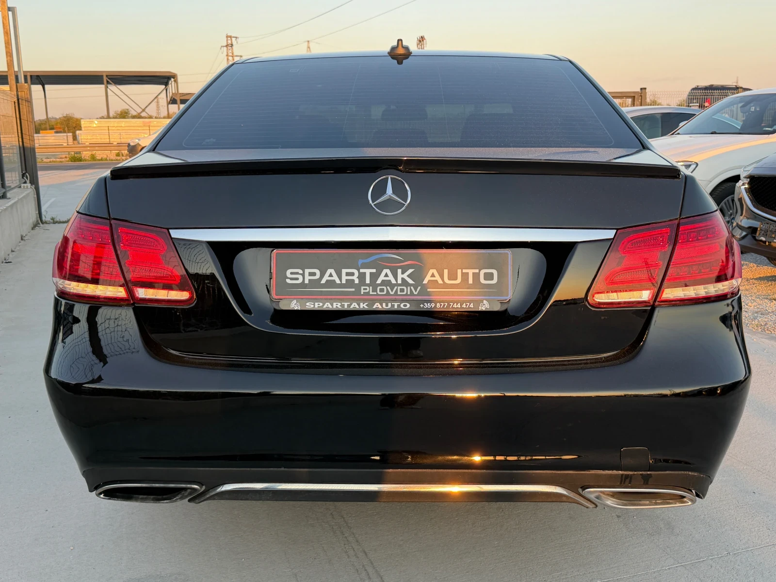 Mercedes-Benz E 220 D* 2015г* PreFace* 225.000KM* Сервизна История* , снимка 5 - Автомобили и джипове - 54432059