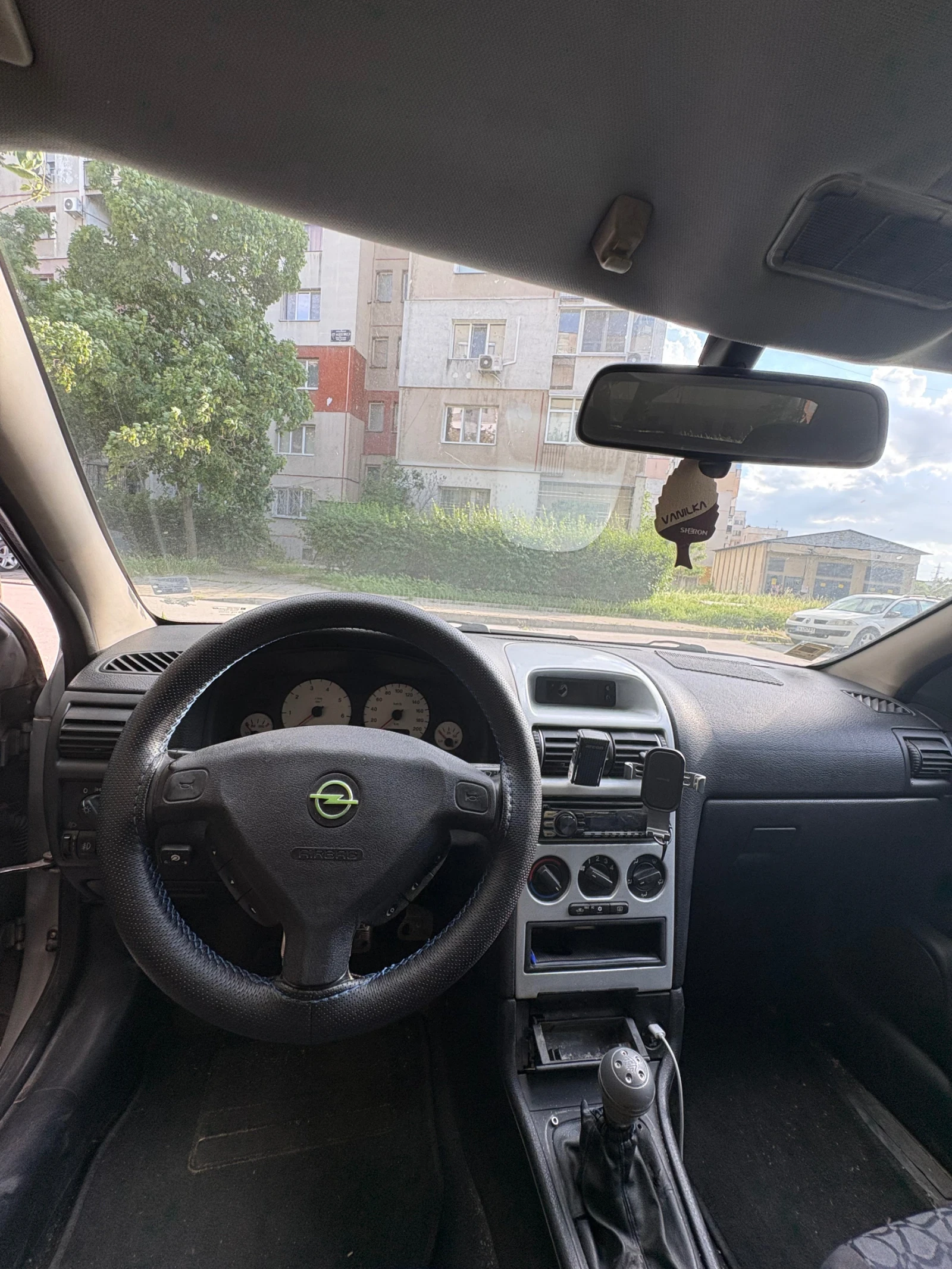 Opel Astra, снимка 6 - Автомобили и джипове - 54701330