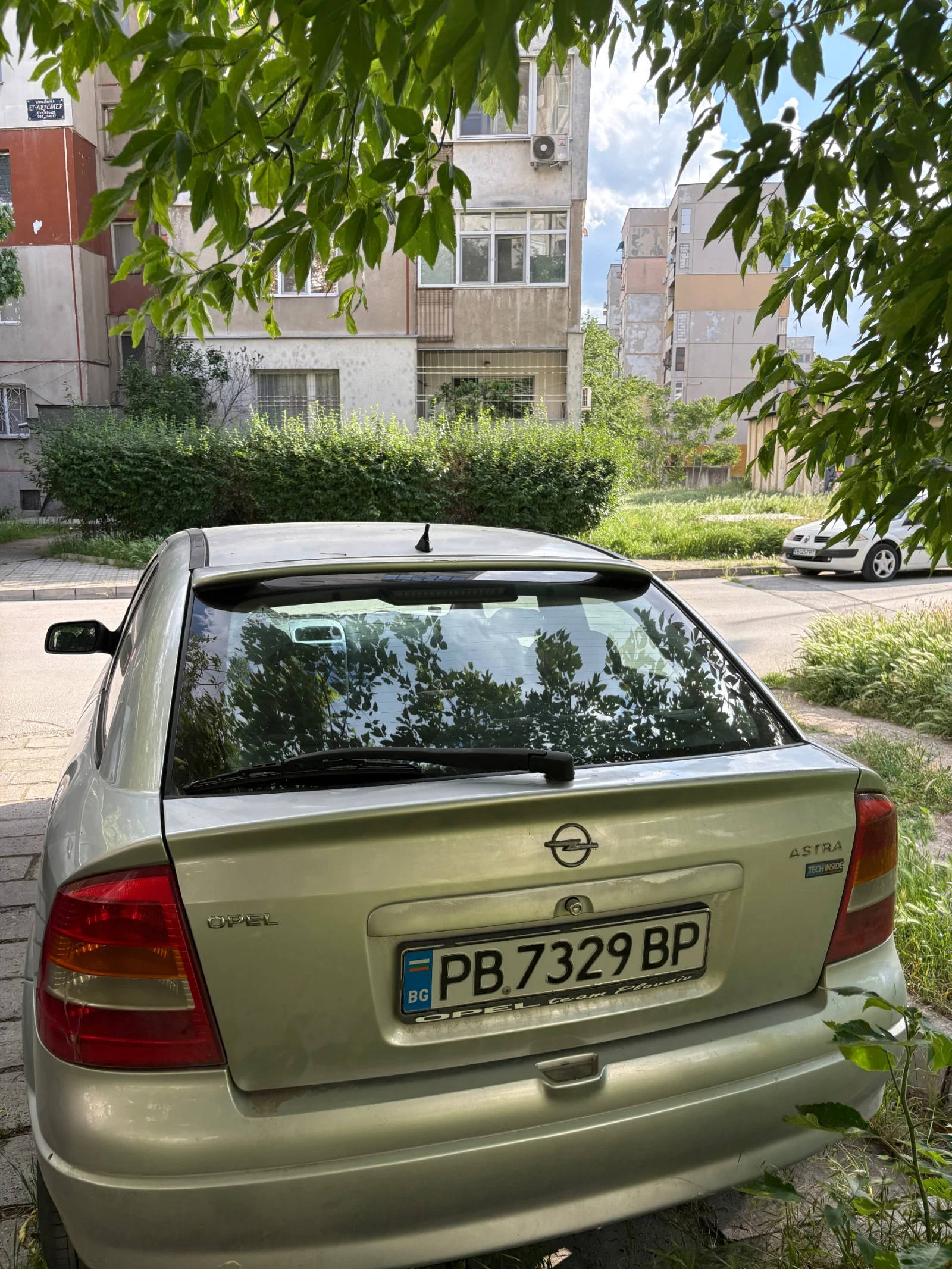 Opel Astra, снимка 4 - Автомобили и джипове - 54701330