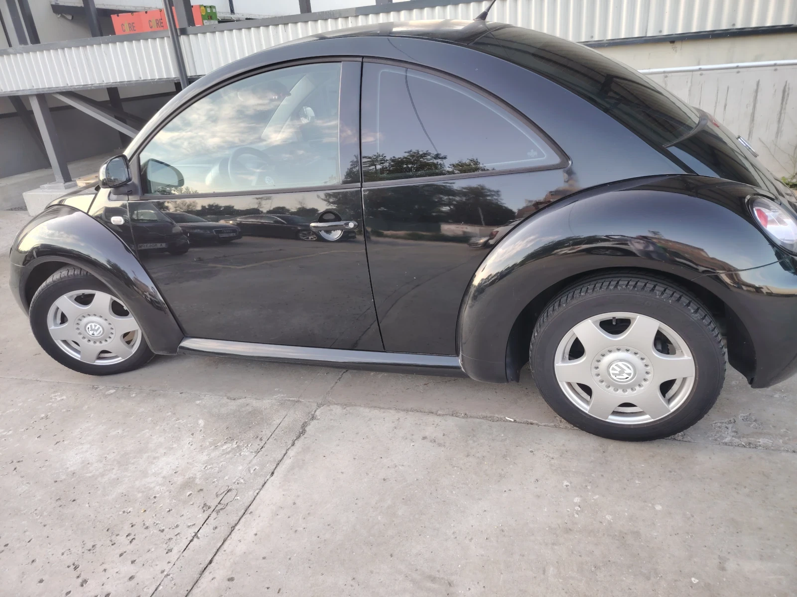 VW New beetle, снимка 10 - Автомобили и джипове - 54728977