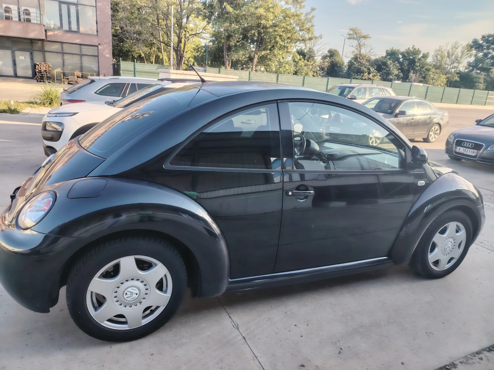 VW New beetle, снимка 9 - Автомобили и джипове - 54728977