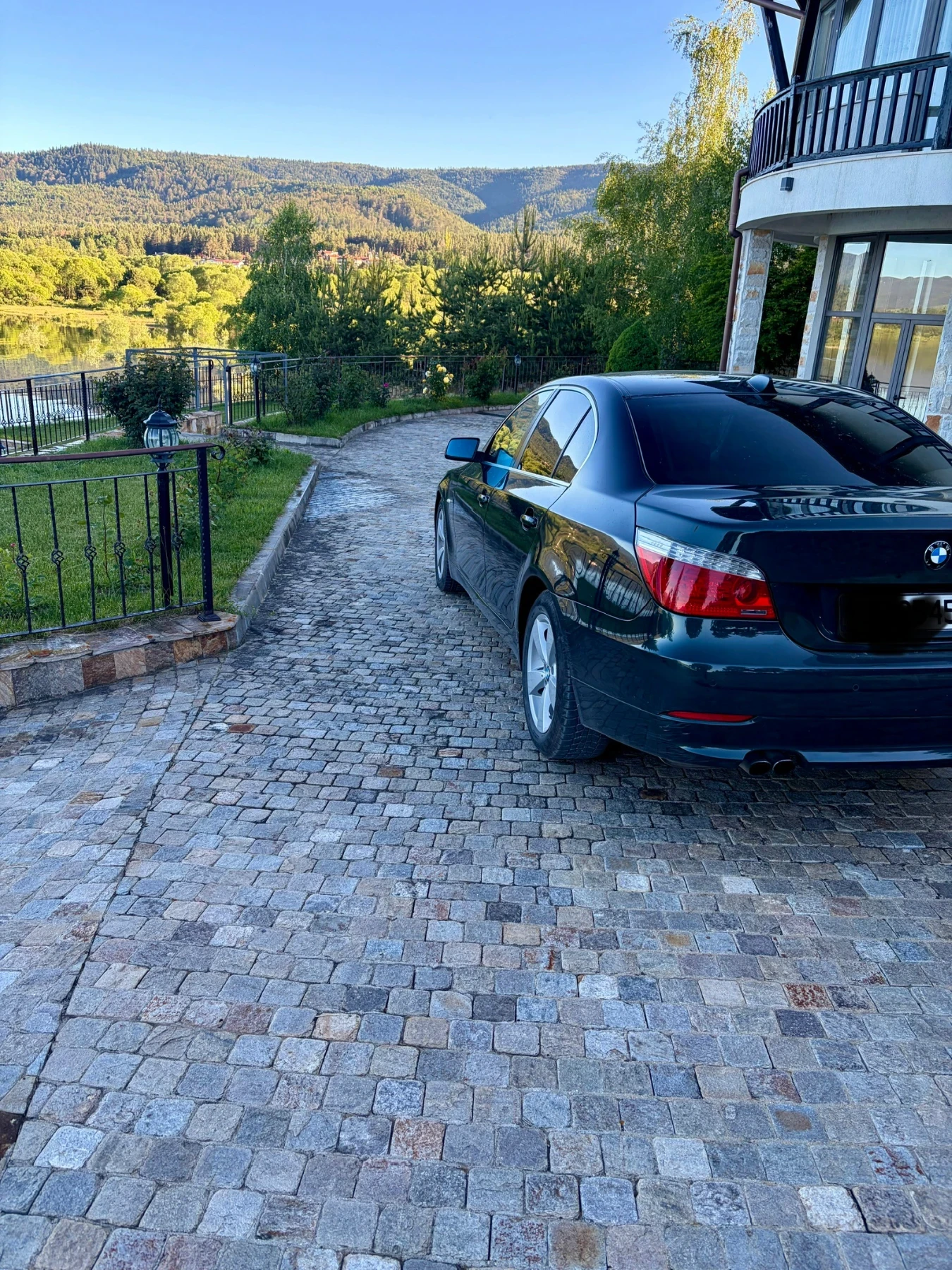 BMW 530 3.0d xdrive, снимка 3 - Автомобили и джипове - 54902635