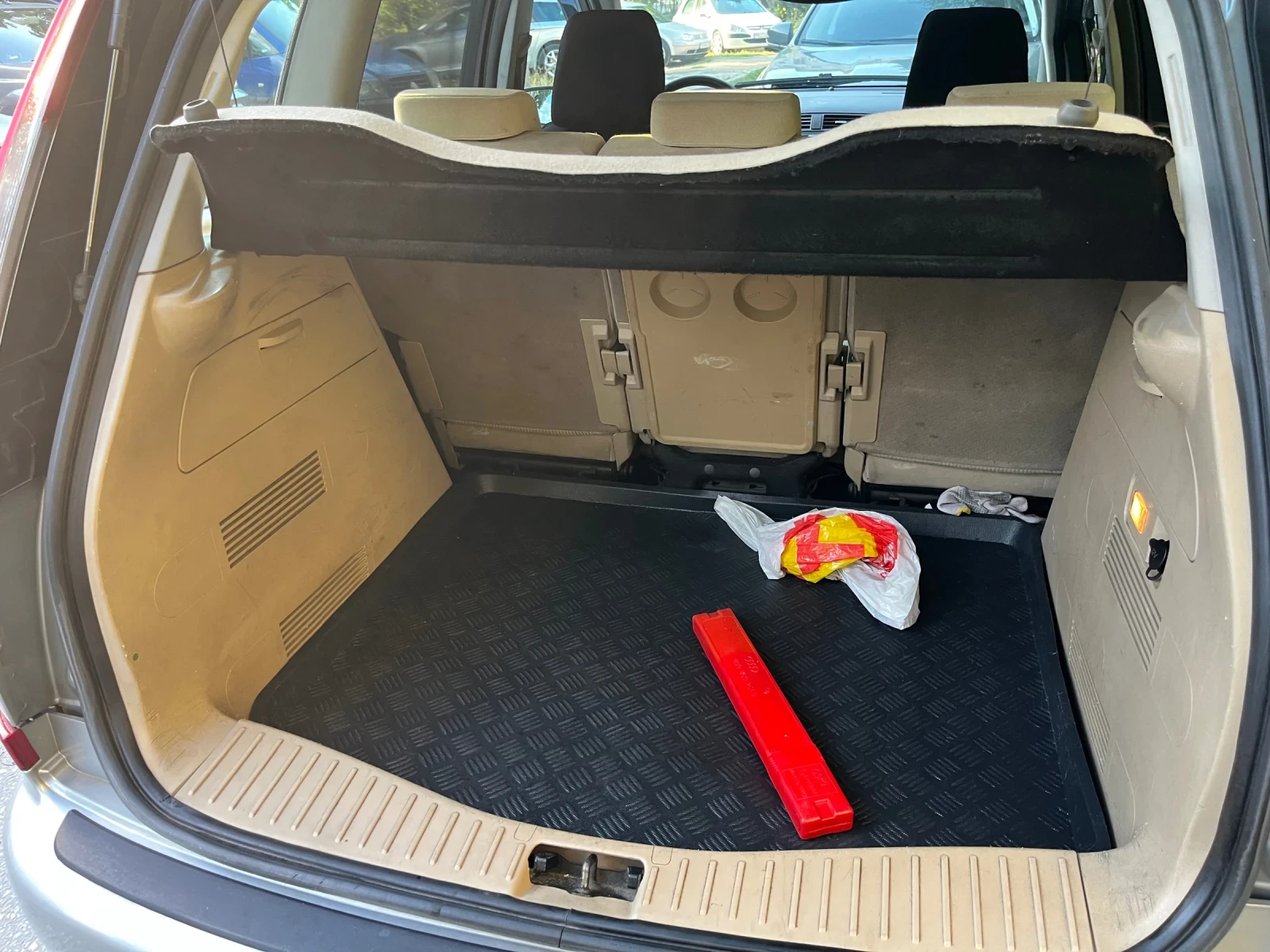 Ford C-max, снимка 12 - Автомобили и джипове - 54993772