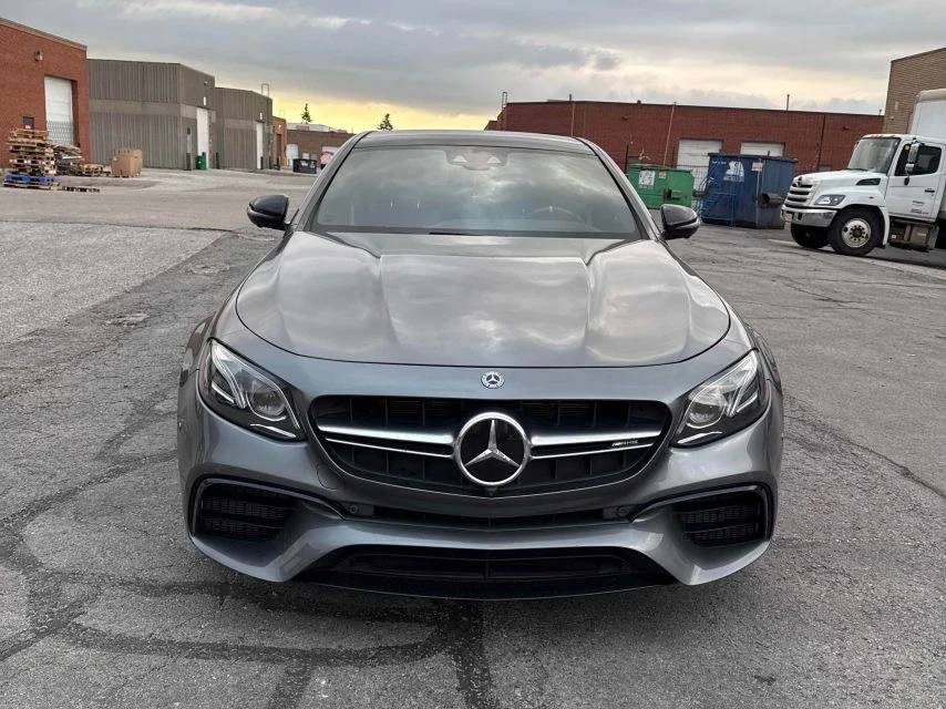 Mercedes-Benz E 63 AMG E63 S* 360* Pano* B&O* Distronic* Масажи* Обдух* , снимка 3 - Автомобили и джипове - 55103671