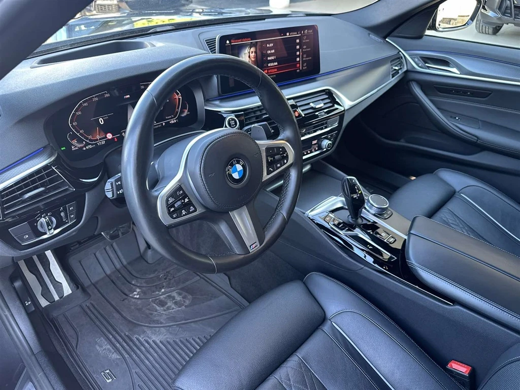 BMW 530 xDrive, снимка 6 - Автомобили и джипове - 55752706