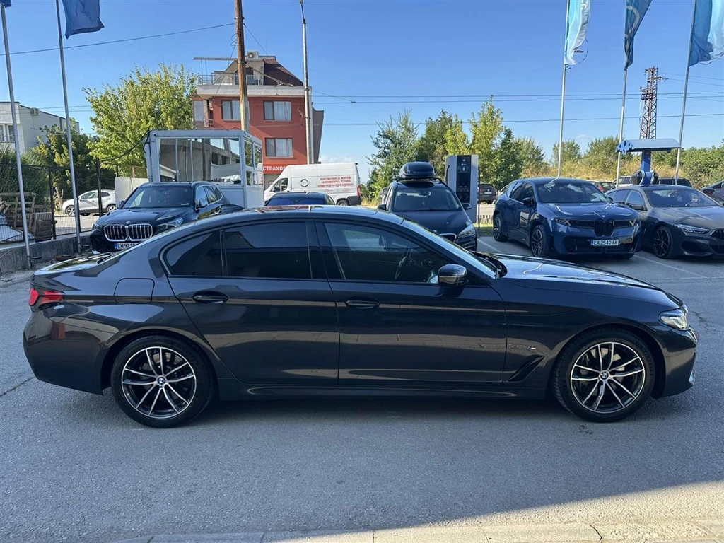 BMW 530 xDrive, снимка 13 - Автомобили и джипове - 55752706