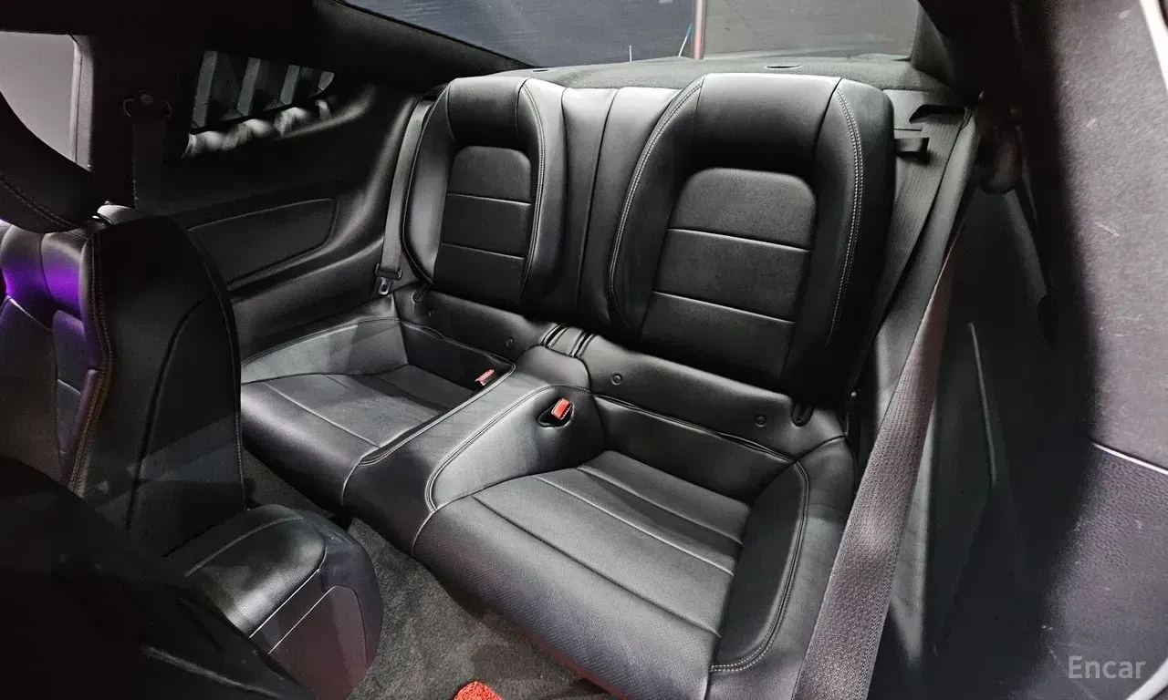 Ford Mustang 2.3* ECO* BOOST* ПОДГРЕВ* КАМЕРА* КЕЙЛЕС, снимка 16 - Автомобили и джипове - 55801166