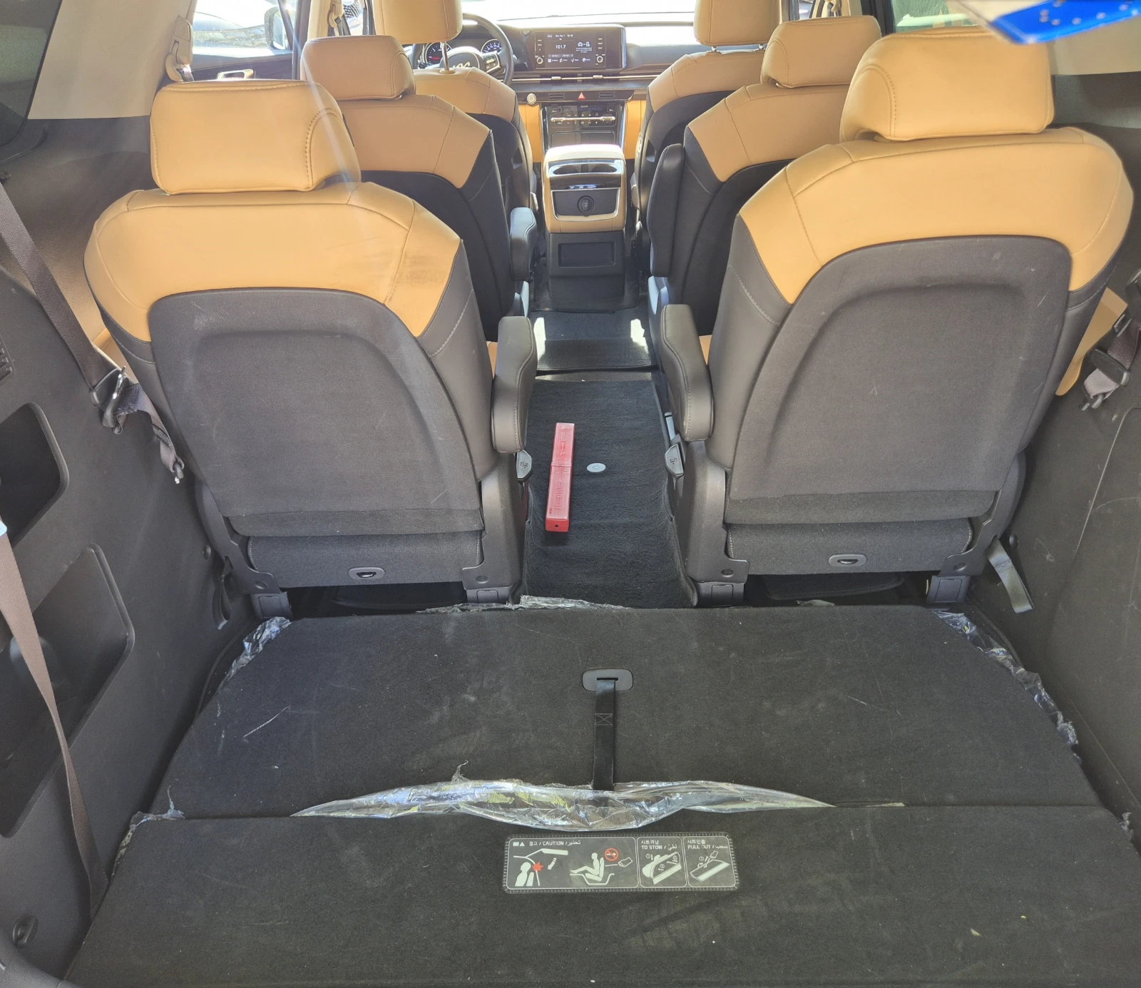 Kia Carnival 2.2 CRDI 8+ 1 ДДС - Наличен в БГ, снимка 14 - Автомобили и джипове - 55979863