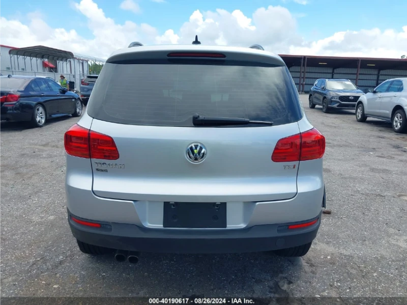 VW Tiguan, снимка 9 - Автомобили и джипове - 47713999