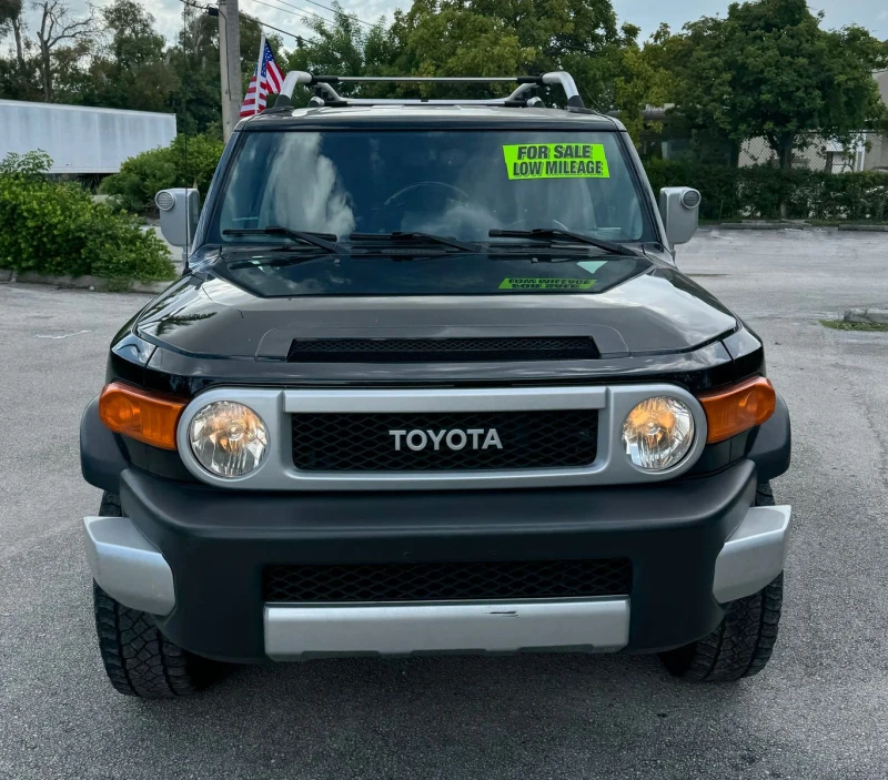 Toyota Fj cruiser, снимка 2 - Автомобили и джипове - 48904221