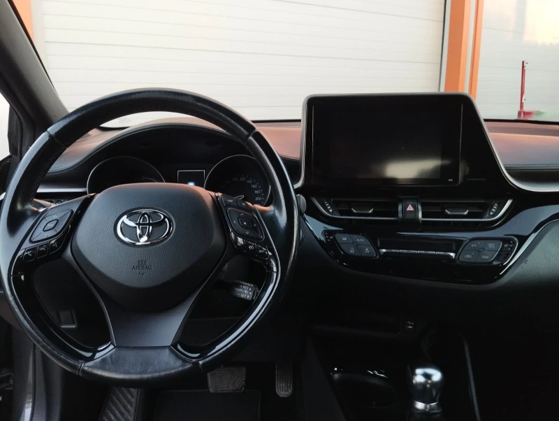 Toyota C-HR 1.8 Hybrid Trend, снимка 8 - Автомобили и джипове - 52661848