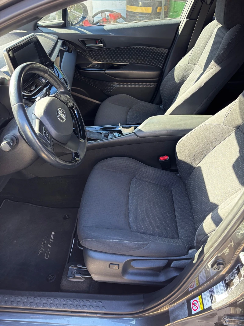 Toyota C-HR 1.8 Hybrid Trend, снимка 10 - Автомобили и джипове - 52661848