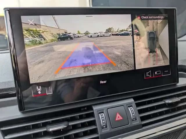 Audi SQ5 TECHNIK | PANO | 360  | HUD | CARFAX, снимка 16 - Автомобили и джипове - 53683417