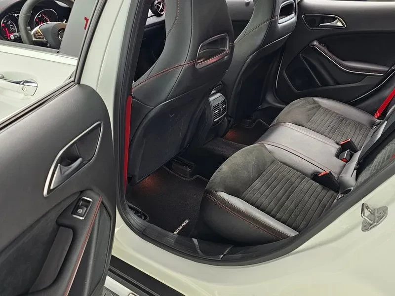 Mercedes-Benz GLA X156 Gla45 Amg 4Matic, снимка 12 - Автомобили и джипове - 55386405