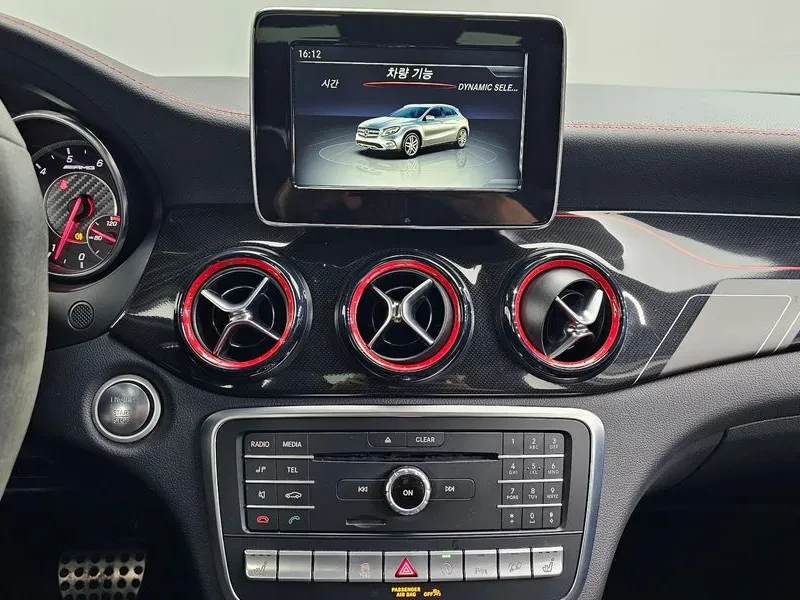 Mercedes-Benz GLA X156 Gla45 Amg 4Matic, снимка 13 - Автомобили и джипове - 55386405