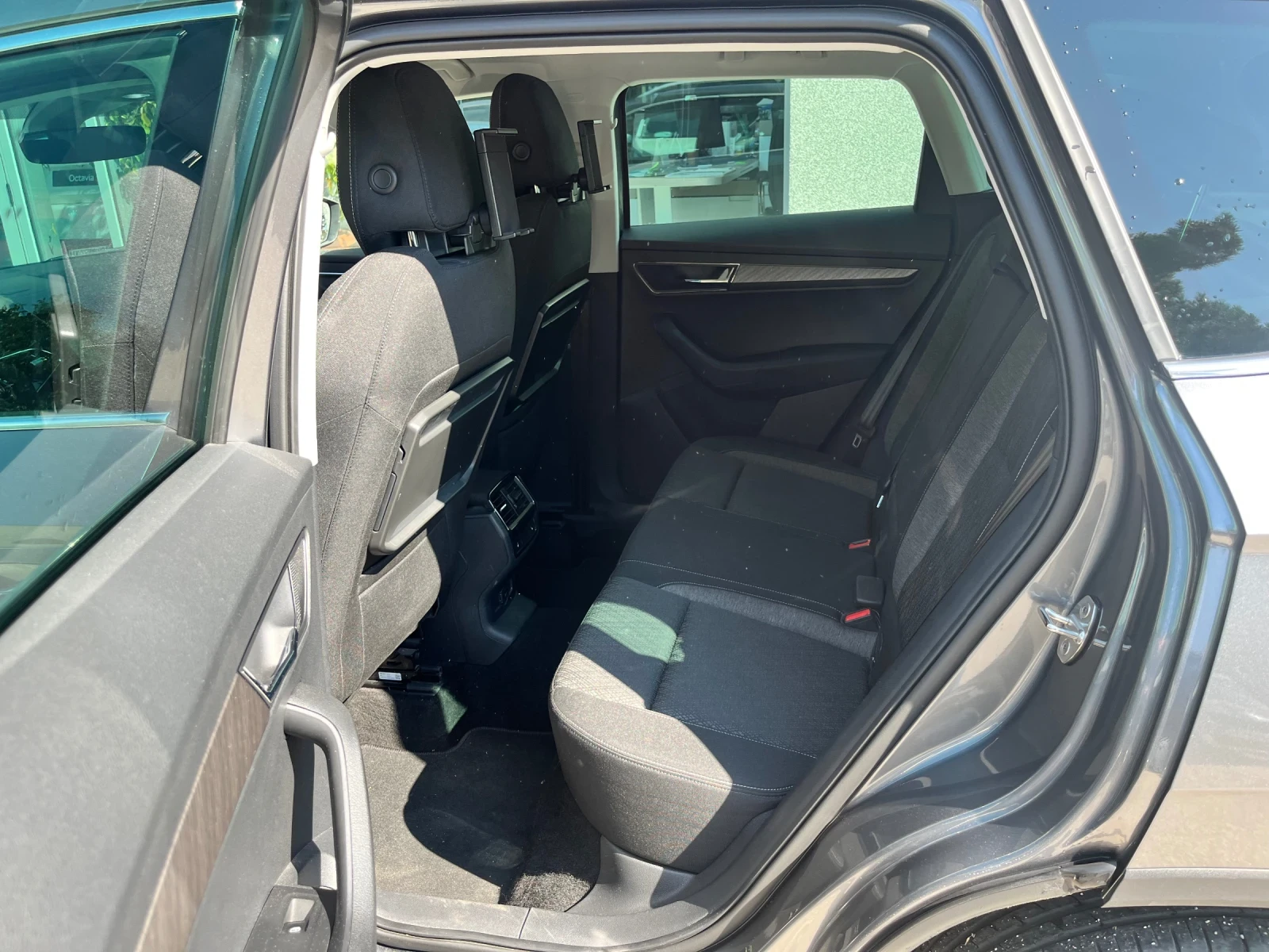 Skoda Karoq 1, 5 TSI 7DSG - изображение 6