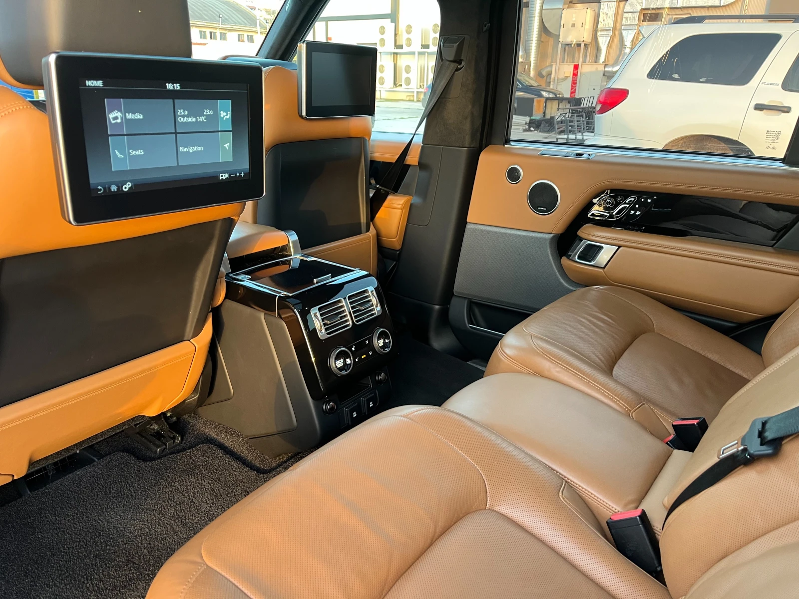 Land Rover Range rover L405, LWB Autobiography 5.0 S/C P525  - изображение 10