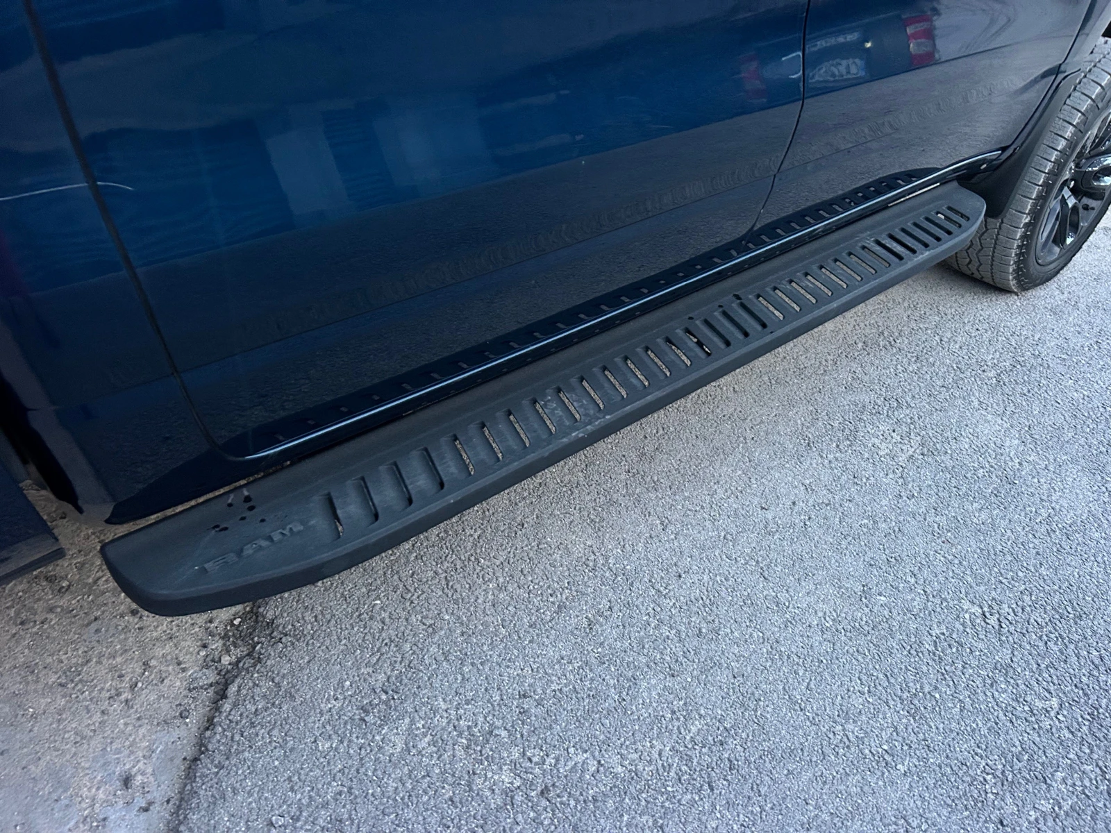 Dodge Ram 1500* ПЕРФЕКТЕН* ЛИФТ ОКАЧВАНЕ* , снимка 11 - Автомобили и джипове - 53830233